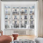 Charming And Cosy Apartment In Paris Center