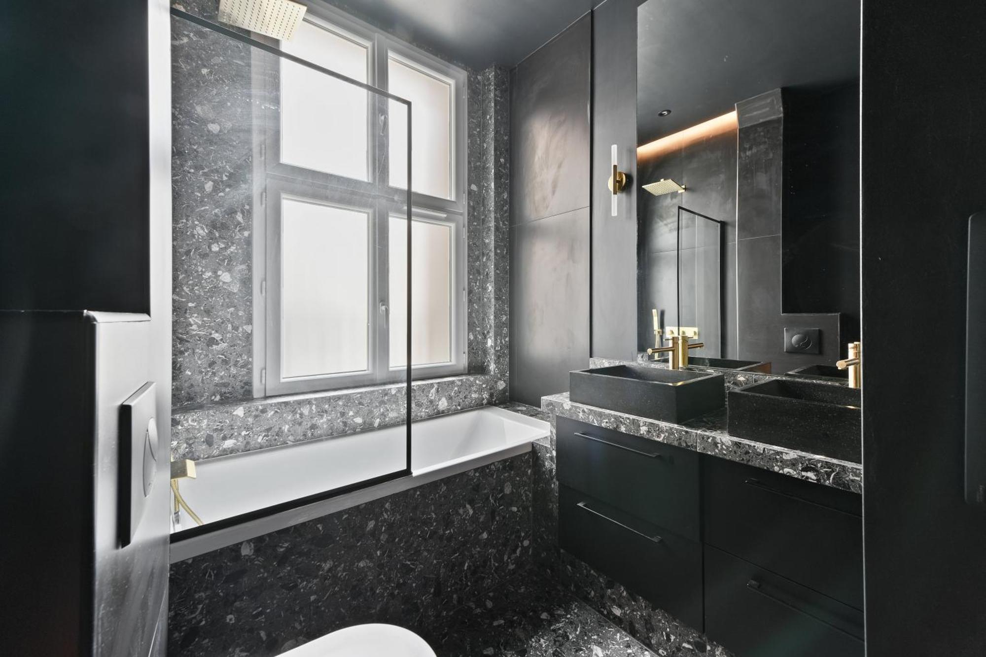 Charming And Cosy In Center Paris